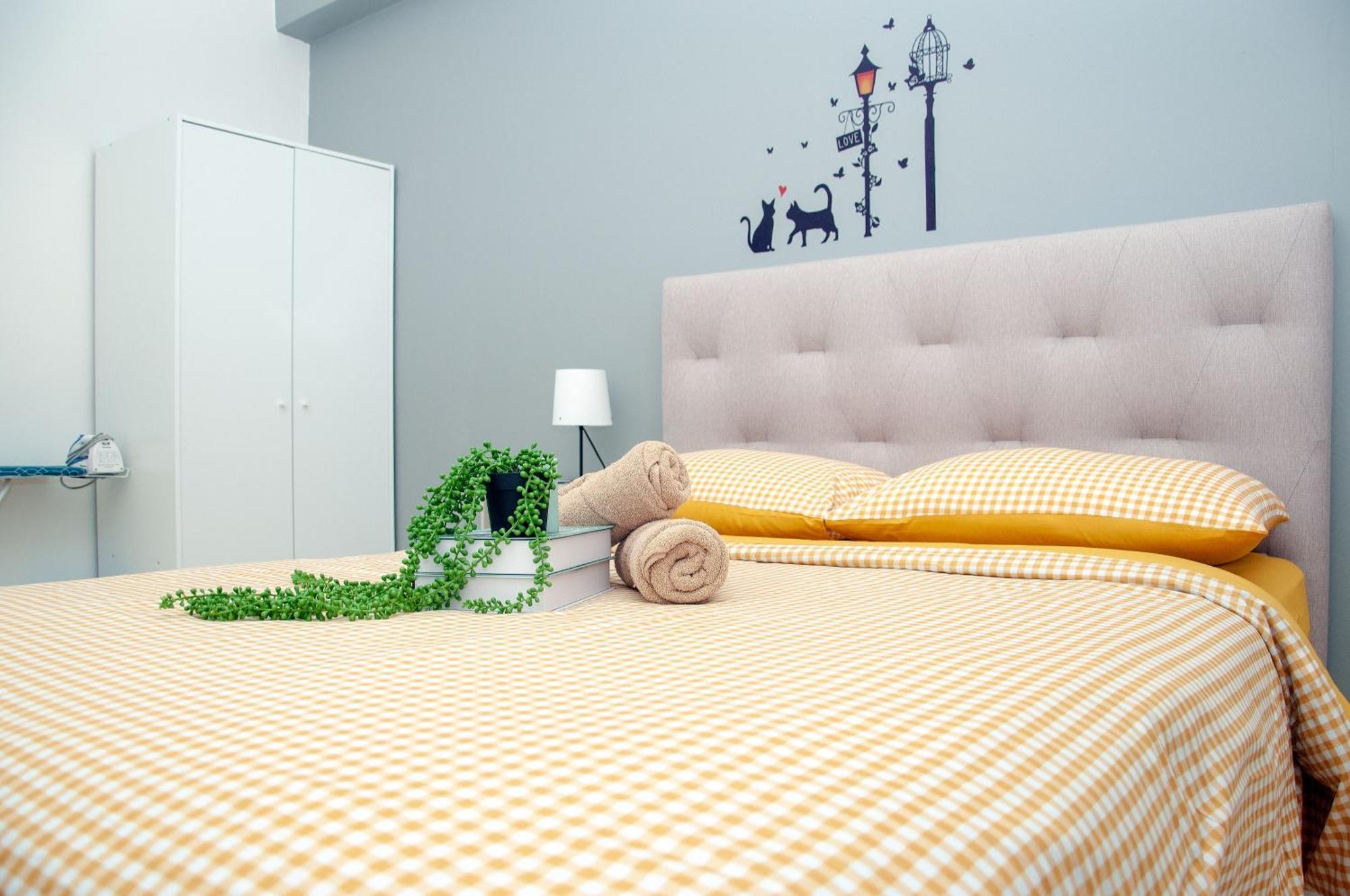 Five H Family Service Apartment Seri Kembangan Exterior foto